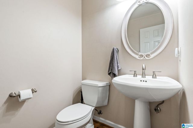 5422 WHISPER WOOD CIRCLE, Hoover, AL 35226