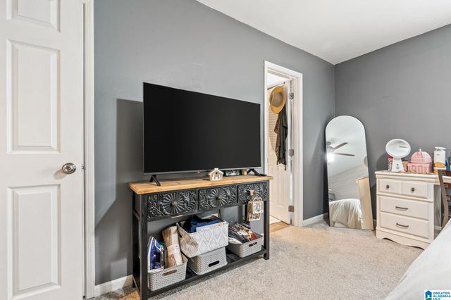 5422 WHISPER WOOD CIRCLE, Hoover, AL 35226