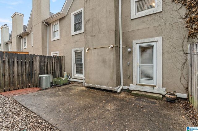 5422 WHISPER WOOD CIRCLE, Hoover, AL 35226