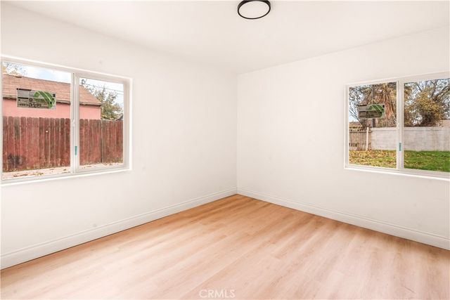 407 4th, Bakersfield, CA 93304