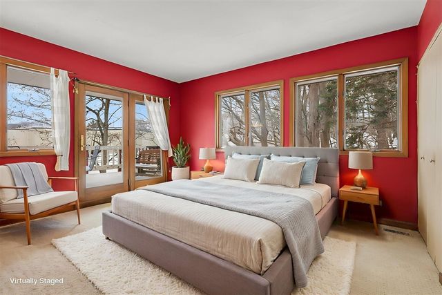 3135 Lakeshore Drive, Muskegon, MI 49441