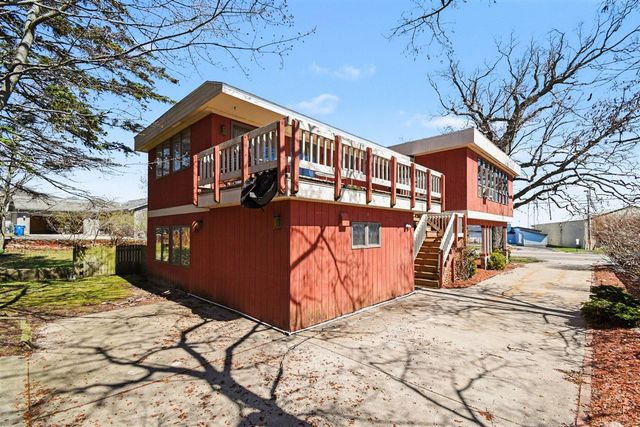 3135 Lakeshore Drive, Muskegon, MI 49441