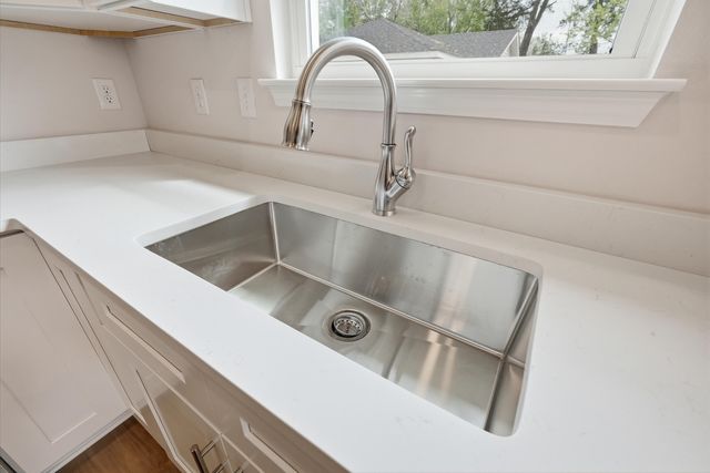 502 E North Avenue, Crestview, FL 32536