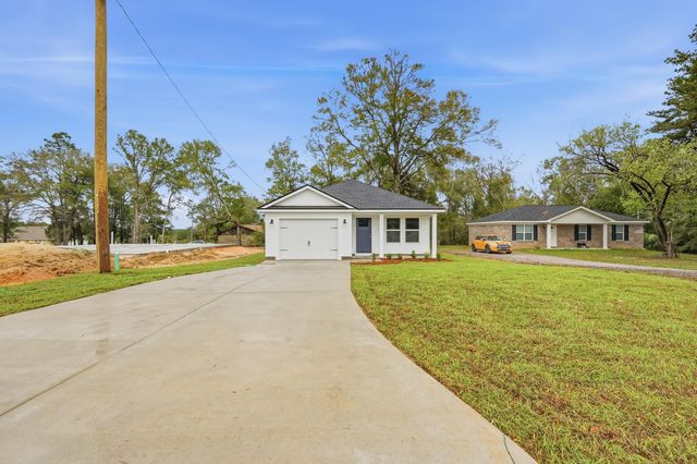 502 E North Avenue, Crestview, FL 32536