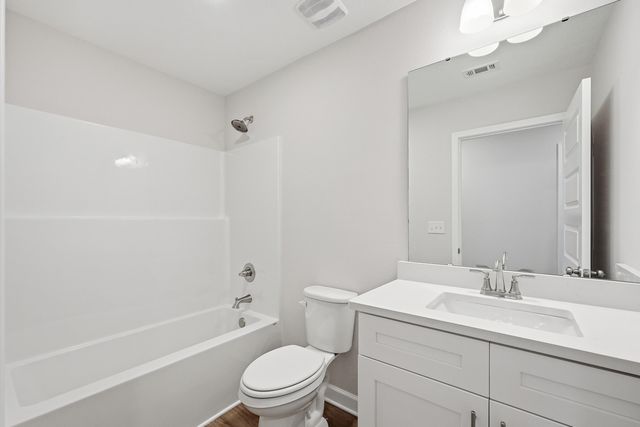 502 E North Avenue, Crestview, FL 32536