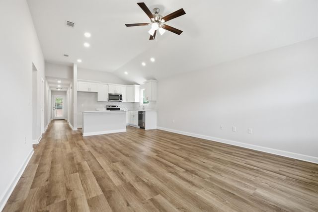 502 E North Avenue, Crestview, FL 32536