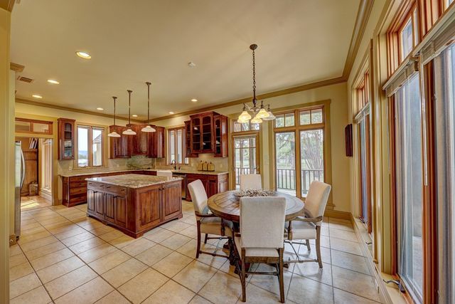 1104-B Lois St, Kerrville, TX 78028