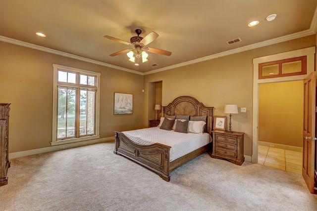 1104-B Lois St, Kerrville, TX 78028