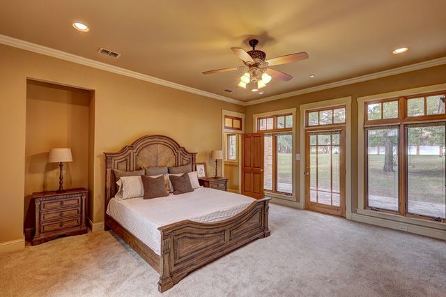 1104-B Lois St, Kerrville, TX 78028
