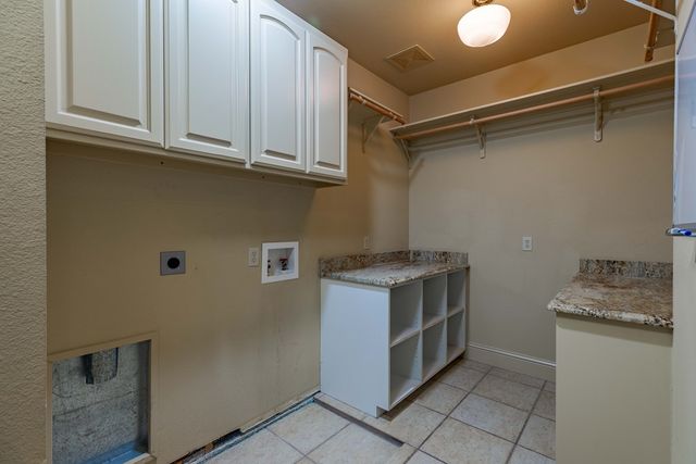 1104-B Lois St, Kerrville, TX 78028