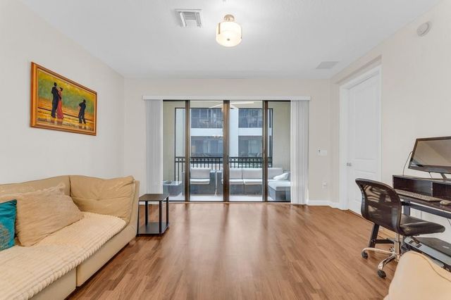 2955 NW 126th Avenue 212-5, Sunrise, FL 33323