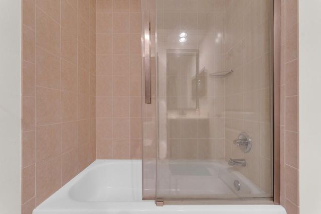 2955 NW 126th Avenue 212-5, Sunrise, FL 33323