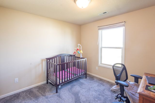 2416 River Meadows Drive, Des Moines, IA 50320