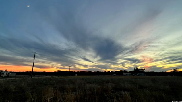 124 Galle Estates, Kingsbury, TX 78638