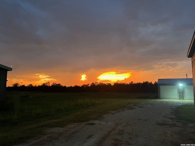 124 Galle Estates, Kingsbury, TX 78638