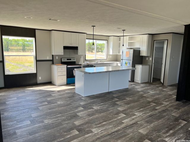 124 Galle Estates, Kingsbury, TX 78638