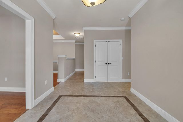 4801 Meadow Lake Drive, Crestview, FL 32539