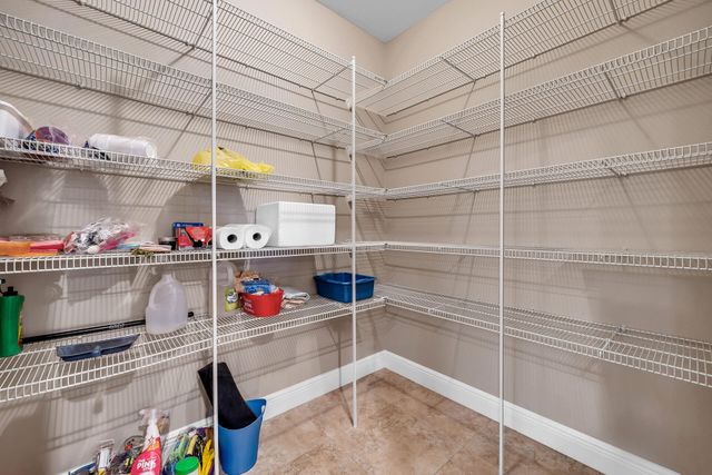 4801 Meadow Lake Drive, Crestview, FL 32539