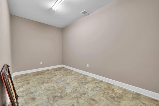 4801 Meadow Lake Drive, Crestview, FL 32539