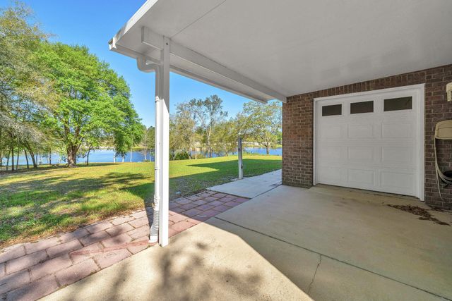 4801 Meadow Lake Drive, Crestview, FL 32539