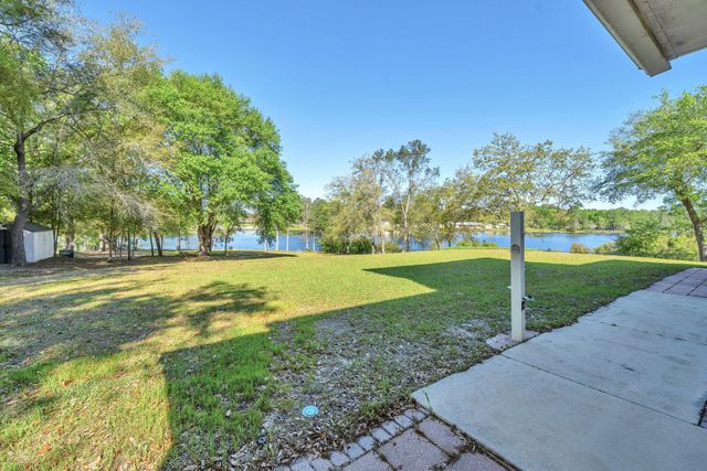 4801 Meadow Lake Drive, Crestview, FL 32539