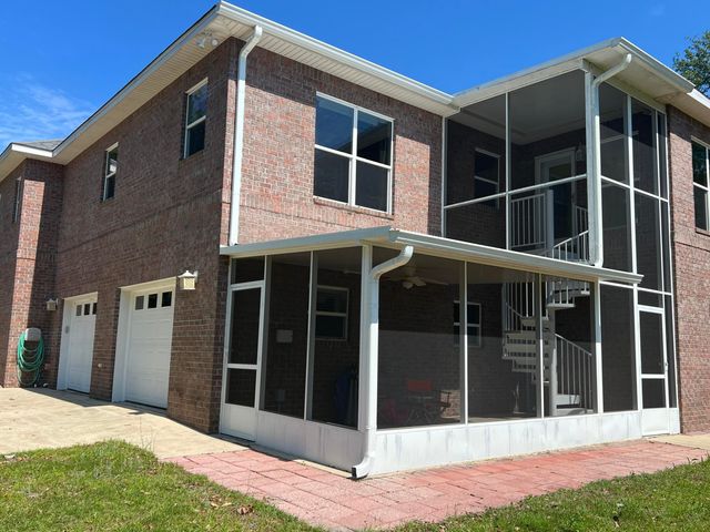 4801 Meadow Lake Drive, Crestview, FL 32539