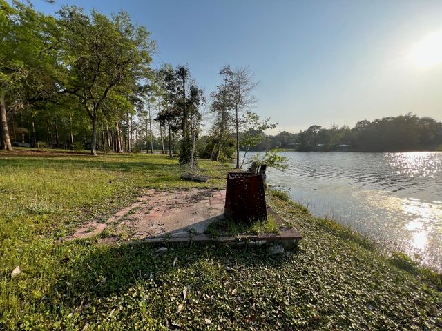 4801 Meadow Lake Drive, Crestview, FL 32539