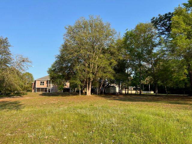 4801 Meadow Lake Drive, Crestview, FL 32539