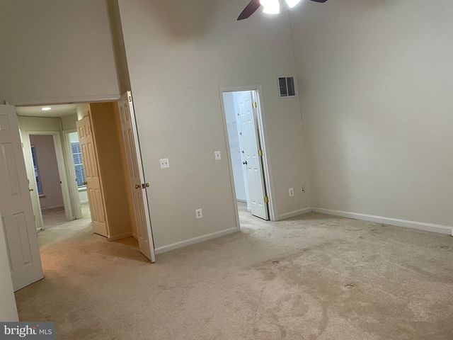 18405 SIERRA SQ, Leesburg, VA 20176