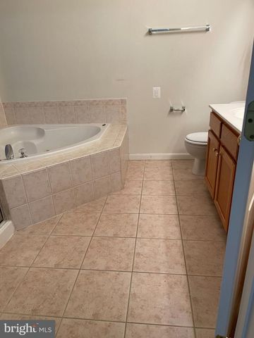 18405 SIERRA SQ, Leesburg, VA 20176