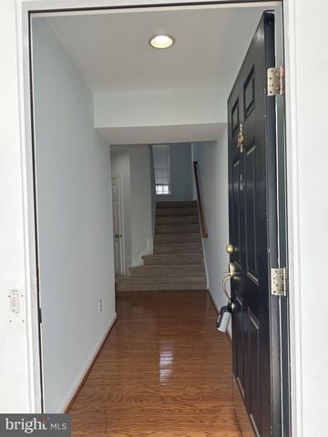 18405 SIERRA SQ, Leesburg, VA 20176