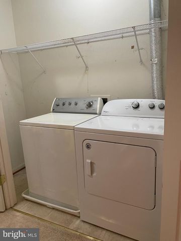 18405 SIERRA SQ, Leesburg, VA 20176