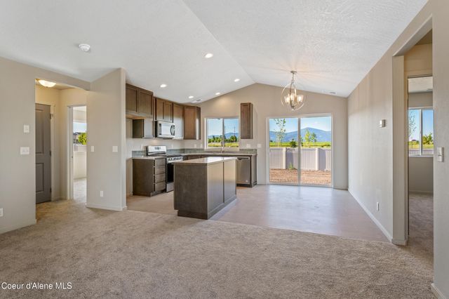 153 S TREELINE ST, Airway Heights, WA 99001