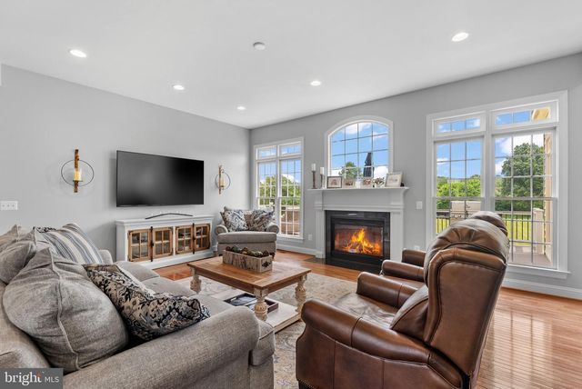 35443 GLENCOE CT, Round Hill, VA 20141