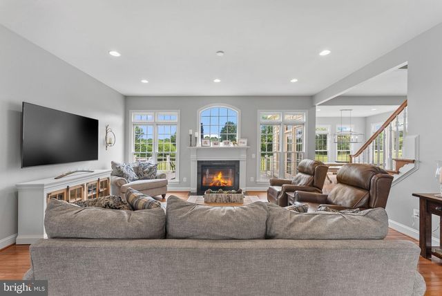 35443 GLENCOE CT, Round Hill, VA 20141