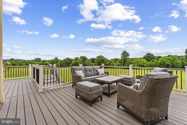 35443 GLENCOE CT, Round Hill, VA 20141