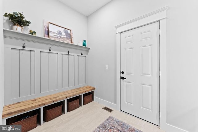 35443 GLENCOE CT, Round Hill, VA 20141