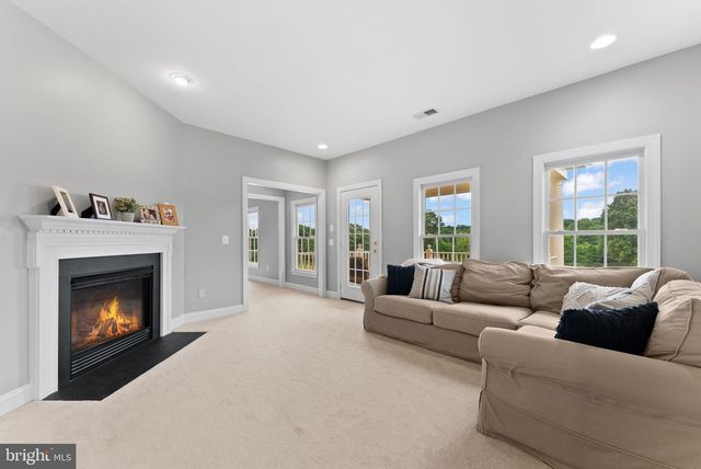 35443 GLENCOE CT, Round Hill, VA 20141