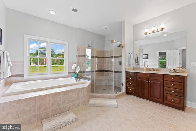 35443 GLENCOE CT, Round Hill, VA 20141