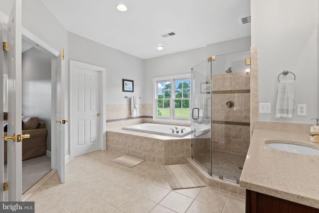 35443 GLENCOE CT, Round Hill, VA 20141