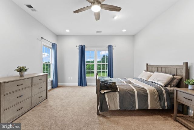 35443 GLENCOE CT, Round Hill, VA 20141