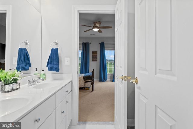 35443 GLENCOE CT, Round Hill, VA 20141