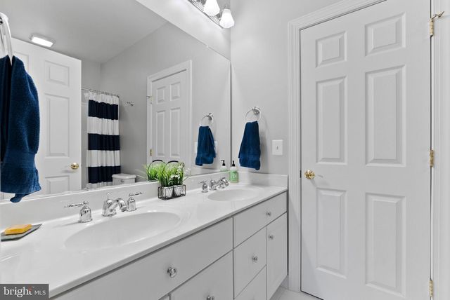 35443 GLENCOE CT, Round Hill, VA 20141