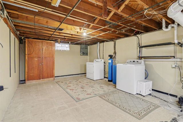 336 Lakeshore Drive, Battle Creek, MI 49015