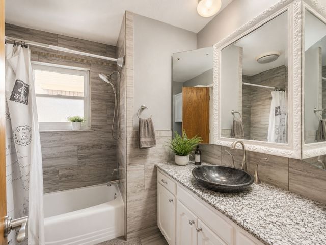 233 Randell Terrace Drive, Denison, TX 75020