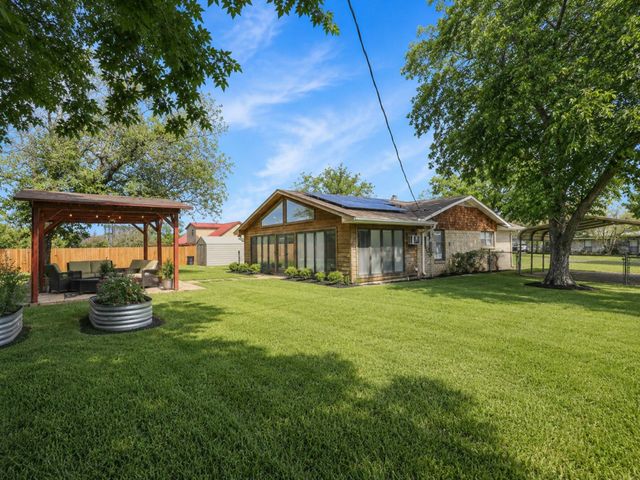 233 Randell Terrace Drive, Denison, TX 75020