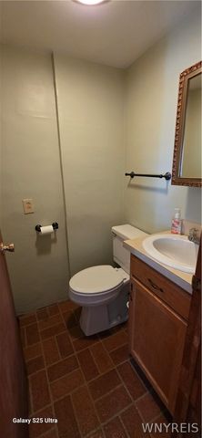 2474 Pierce Avenue, Niagara Falls, NY 14301