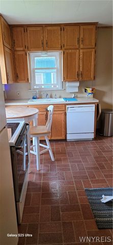 2474 Pierce Avenue, Niagara Falls, NY 14301