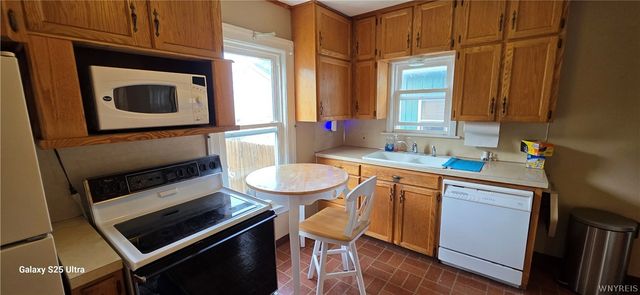 2474 Pierce Avenue, Niagara Falls, NY 14301