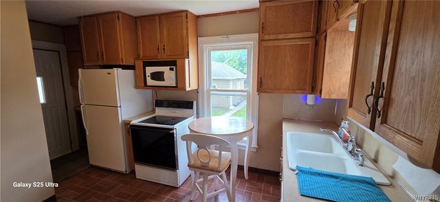 2474 Pierce Avenue, Niagara Falls, NY 14301